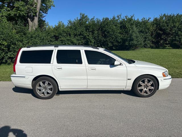 2005 Volvo V70 2.5T