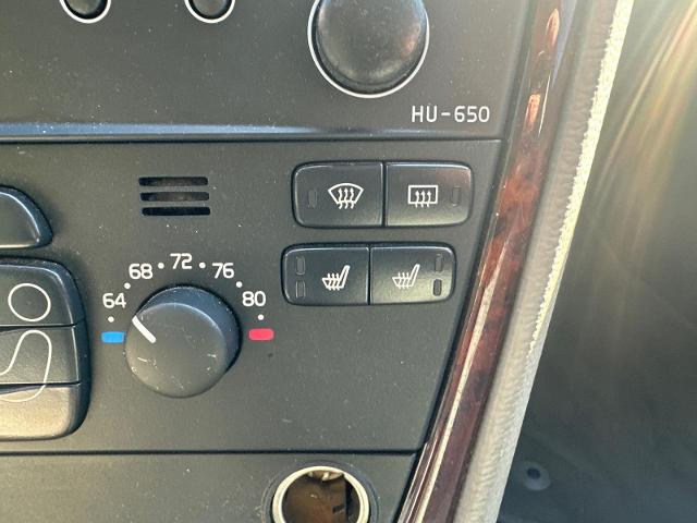 2005 Volvo V70 2.5T