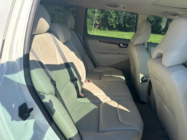 2005 Volvo V70 2.5T