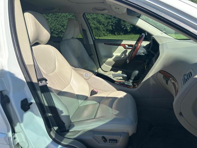 2005 Volvo V70 2.5T