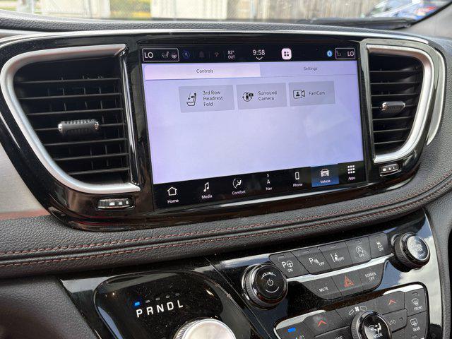 2024 Chrysler Pacifica Pinnacle AWD
