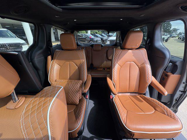 2024 Chrysler Pacifica Pinnacle AWD