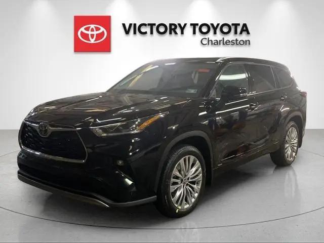 2026 Toyota Highlander Hybrid Platinum for sale in Austinburg, OH