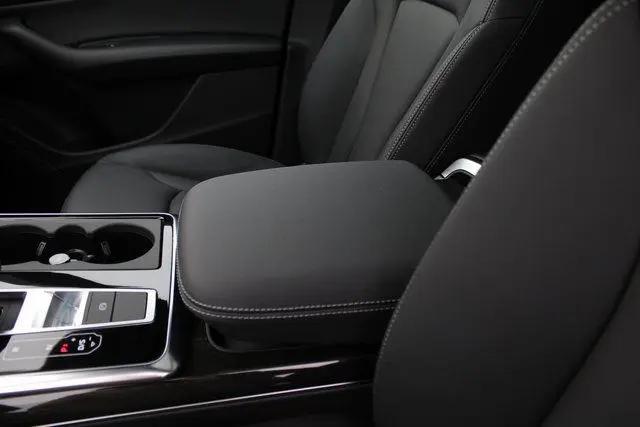 2025 Audi Q8 Premium 55 TFSI quattro