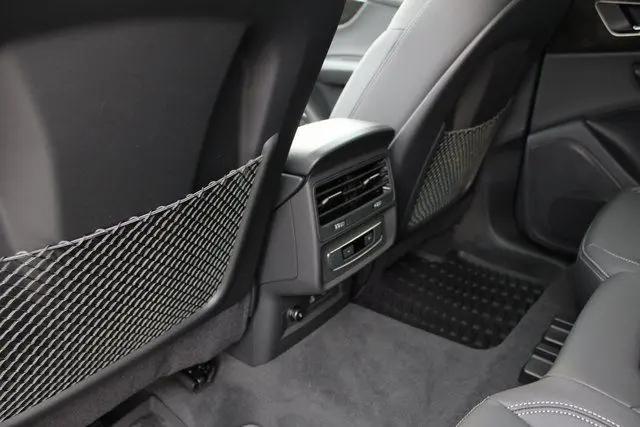 2025 Audi Q8 Premium 55 TFSI quattro