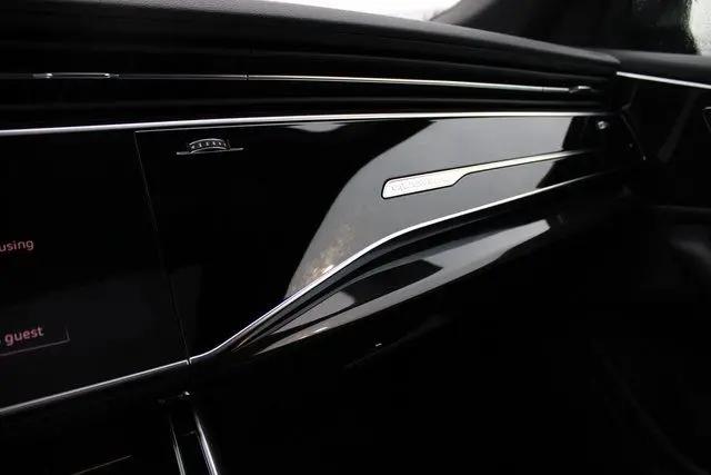 2025 Audi Q8 Premium 55 TFSI quattro