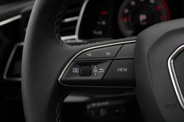 2025 Audi Q8 Premium 55 TFSI quattro