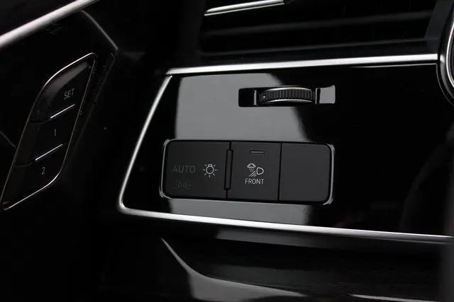 2025 Audi Q8 Premium 55 TFSI quattro