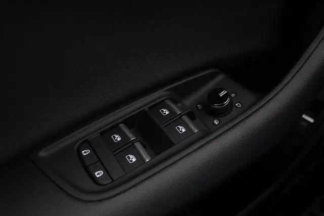 2025 Audi Q8 Premium 55 TFSI quattro