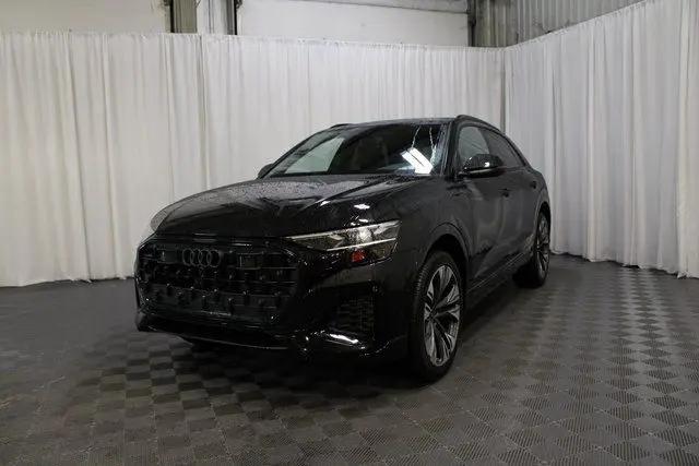 2025 Audi Q8 Premium 55 TFSI quattro