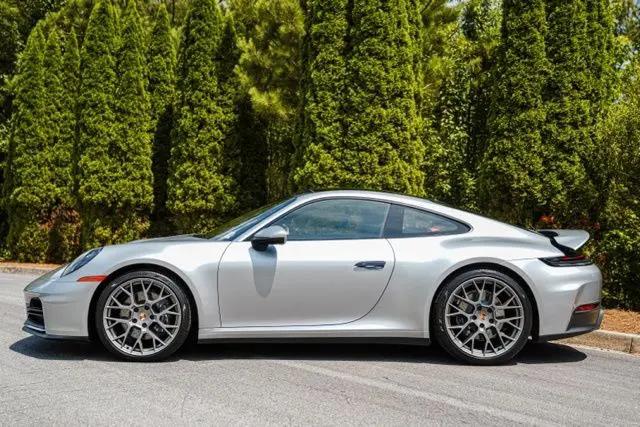 2025 Porsche 911 Carrera T