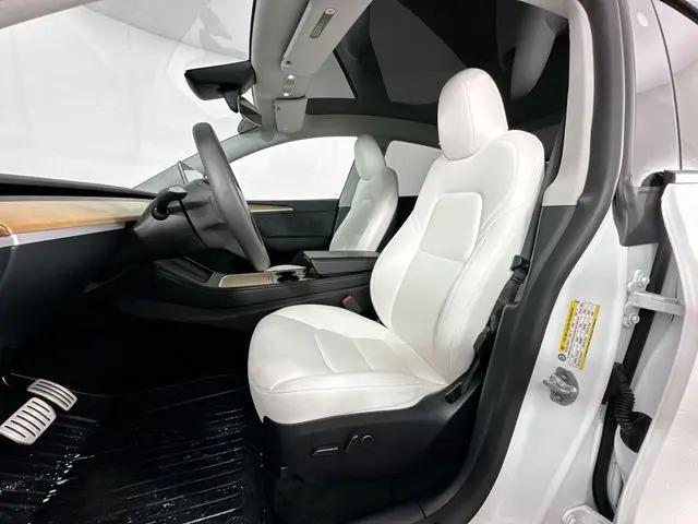 2024 Tesla Model Y Performance