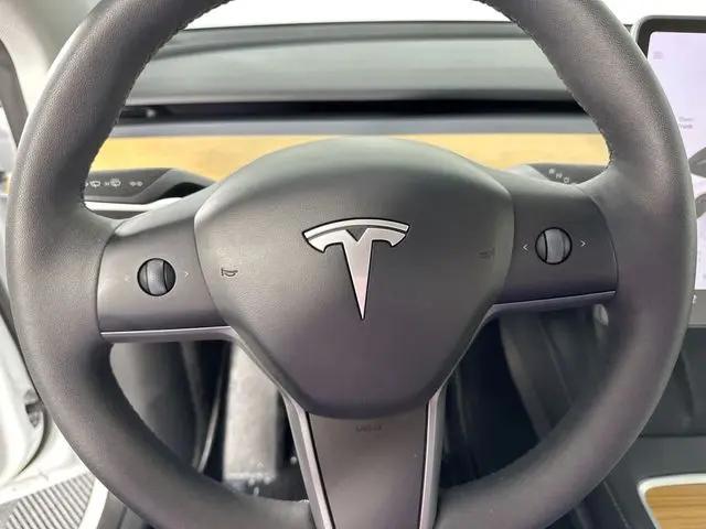 2024 Tesla Model Y Performance