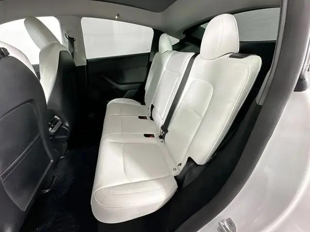 2024 Tesla Model Y Performance