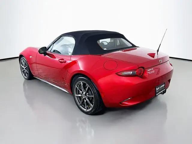 2016 Mazda MX-5 Grand Touring