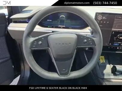 2024 Tesla Model X Long Range