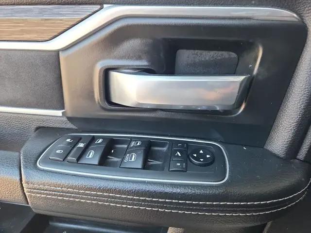 2020 Jeep Ram 2500 Laramie Crew Cab 4x4 64 Box