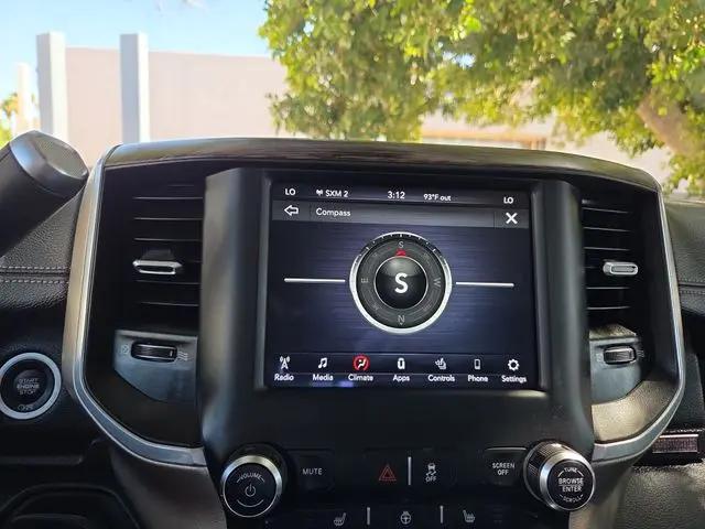 2020 Jeep Ram 2500 Laramie Crew Cab 4x4 64 Box