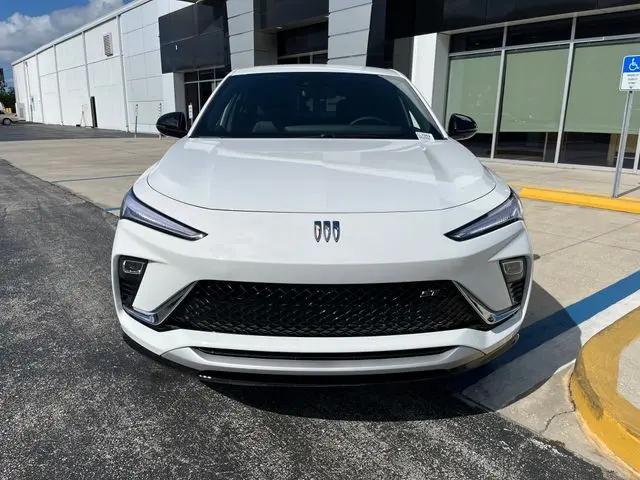 2026 Buick NV Sport Touring FWD