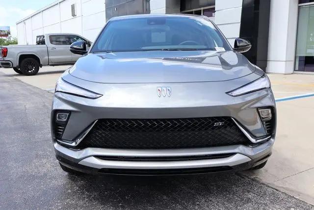 2026 Buick NV Sport Touring FWD