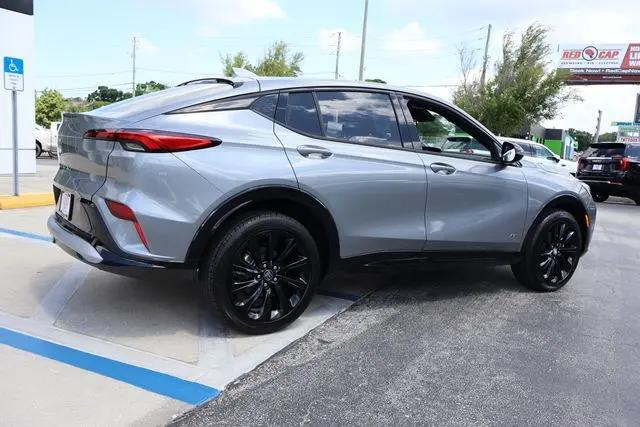2026 Buick NV Sport Touring FWD