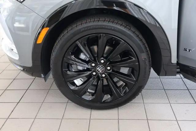 2026 Buick NV Sport Touring FWD