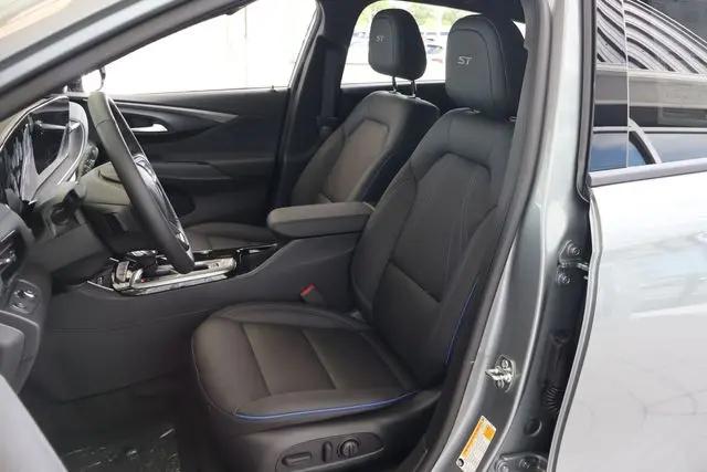 2026 Buick NV Sport Touring FWD