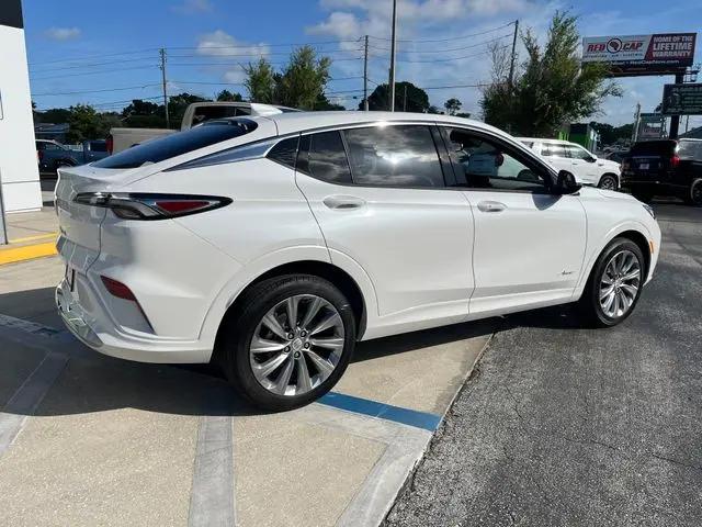 2026 Buick NV Avenir FWD