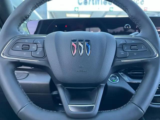 2026 Buick NV Avenir FWD