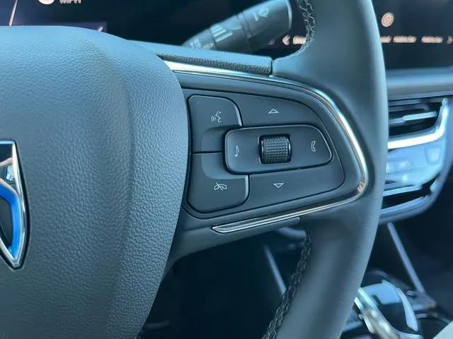 2026 Buick NV Avenir FWD