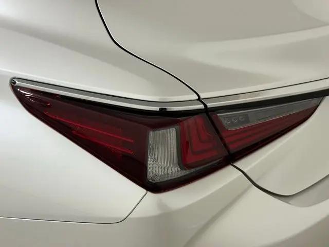 2025 Lexus ES ES 350