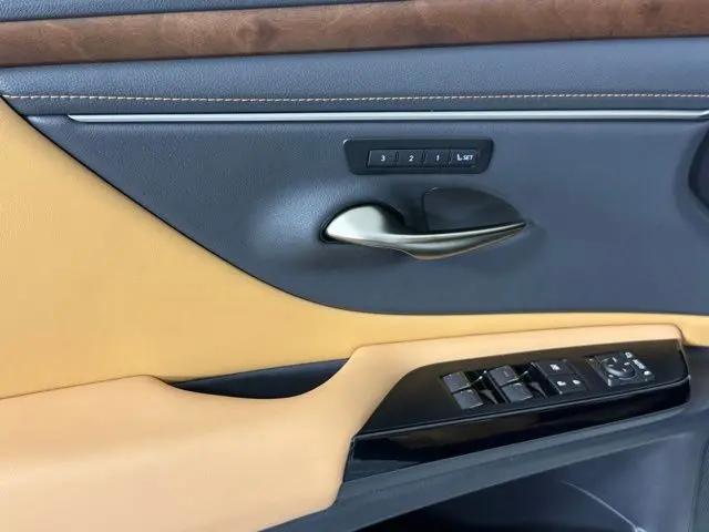 2025 Lexus ES ES 350