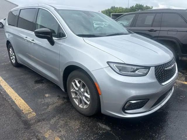 2024 Chrysler Pacifica Touring L for sale in Sterling, IL