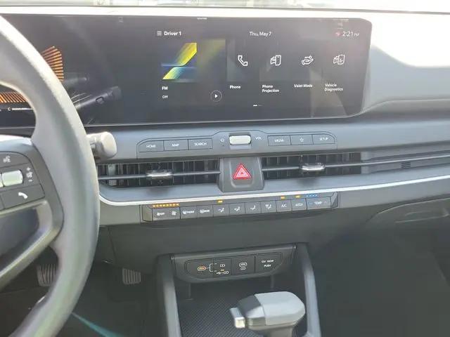 2025 Kia K4 LX