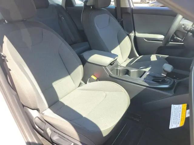 2025 Kia K4 LX