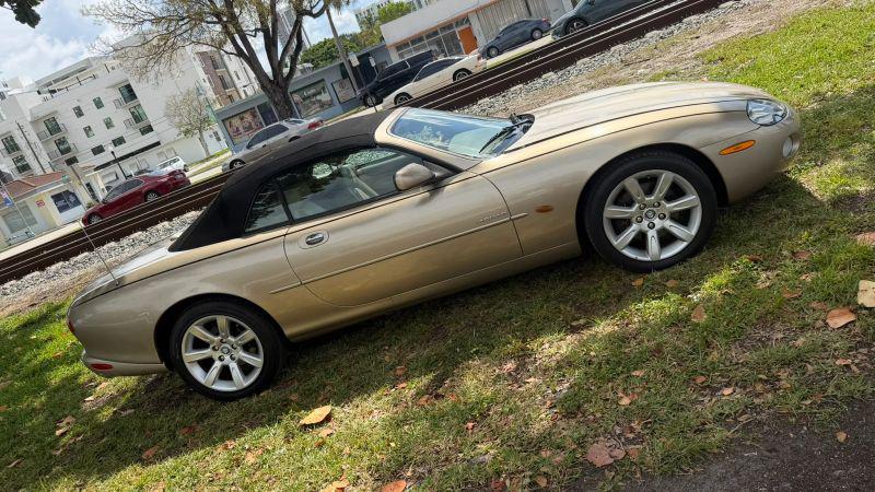 2003 Jaguar XK8 XK8