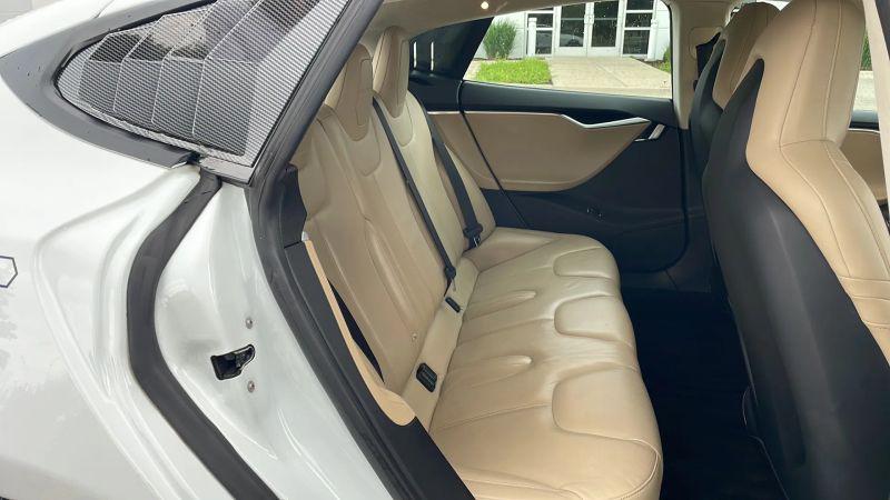 2015 Tesla Model S 85D