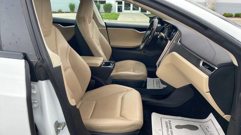 2015 Tesla Model S 85D