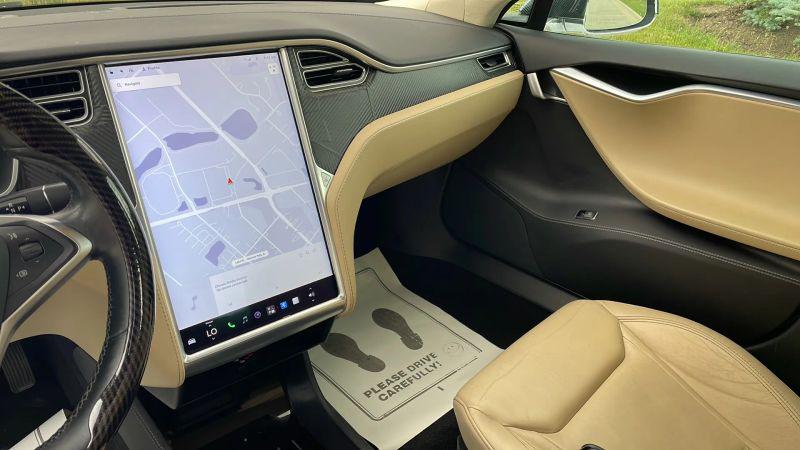2015 Tesla Model S 85D