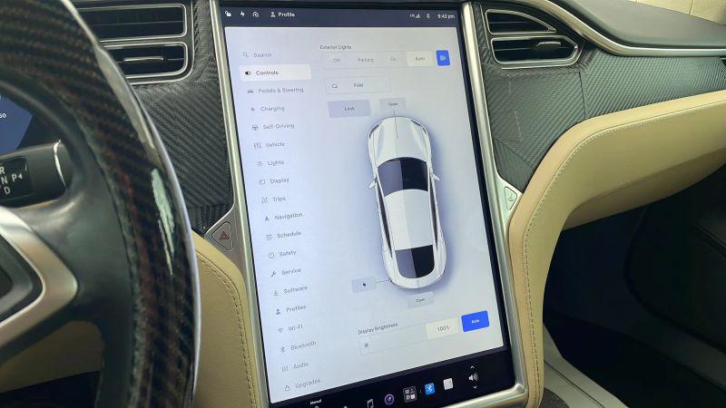 2015 Tesla Model S 85D