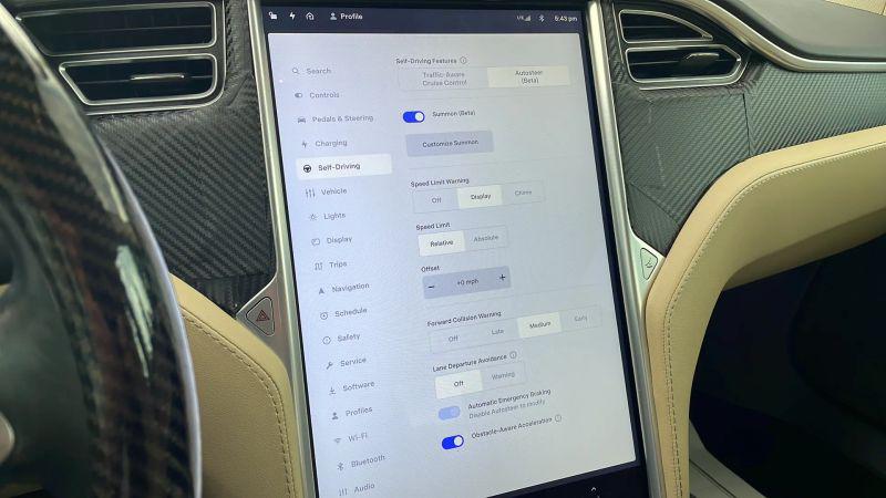 2015 Tesla Model S 85D
