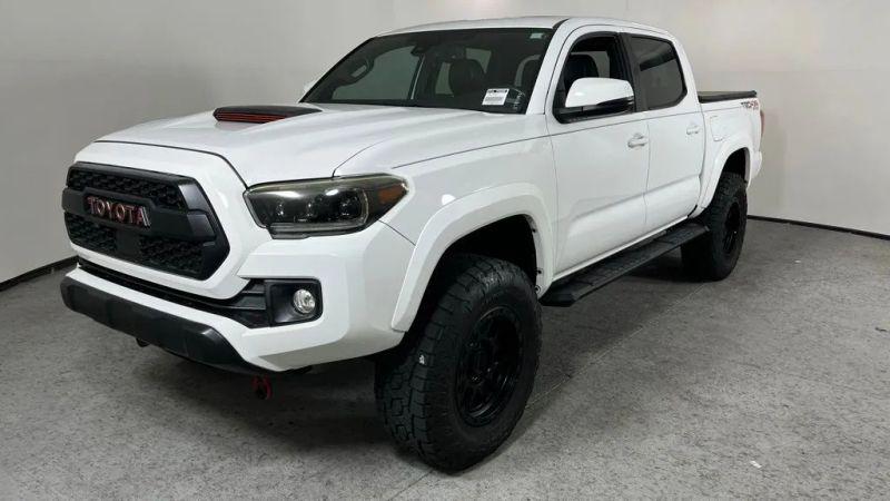 2018 Toyota Tacoma TRD Sport
