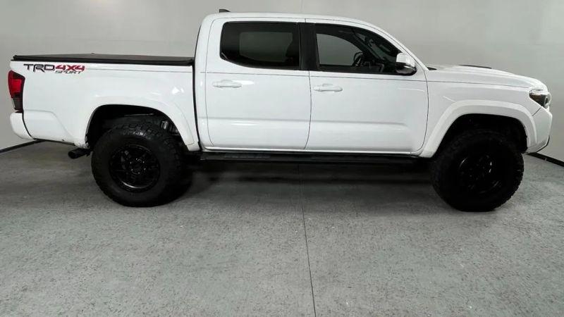 2018 Toyota Tacoma TRD Sport