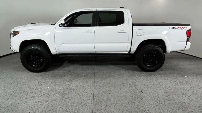 2018 Toyota Tacoma TRD Sport