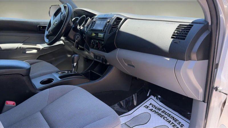 2014 Toyota Tacoma Base