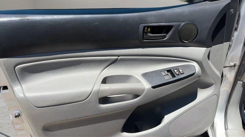 2014 Toyota Tacoma Base