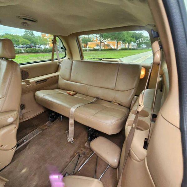 1999 Chrysler Town & Country LX