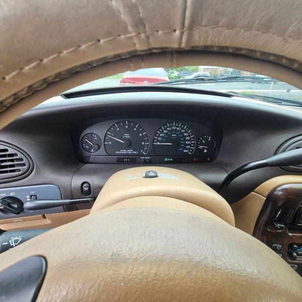 1999 Chrysler Town & Country LX