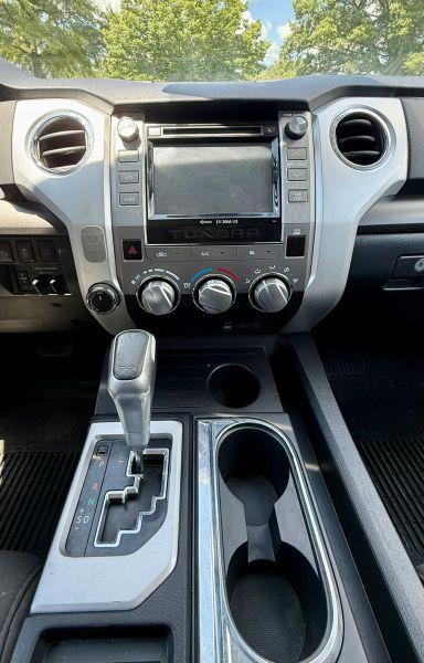2019 Toyota Tundra SR5 5.7L V8