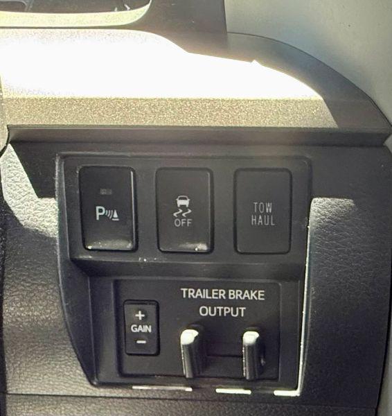 2019 Toyota Tundra SR5 5.7L V8